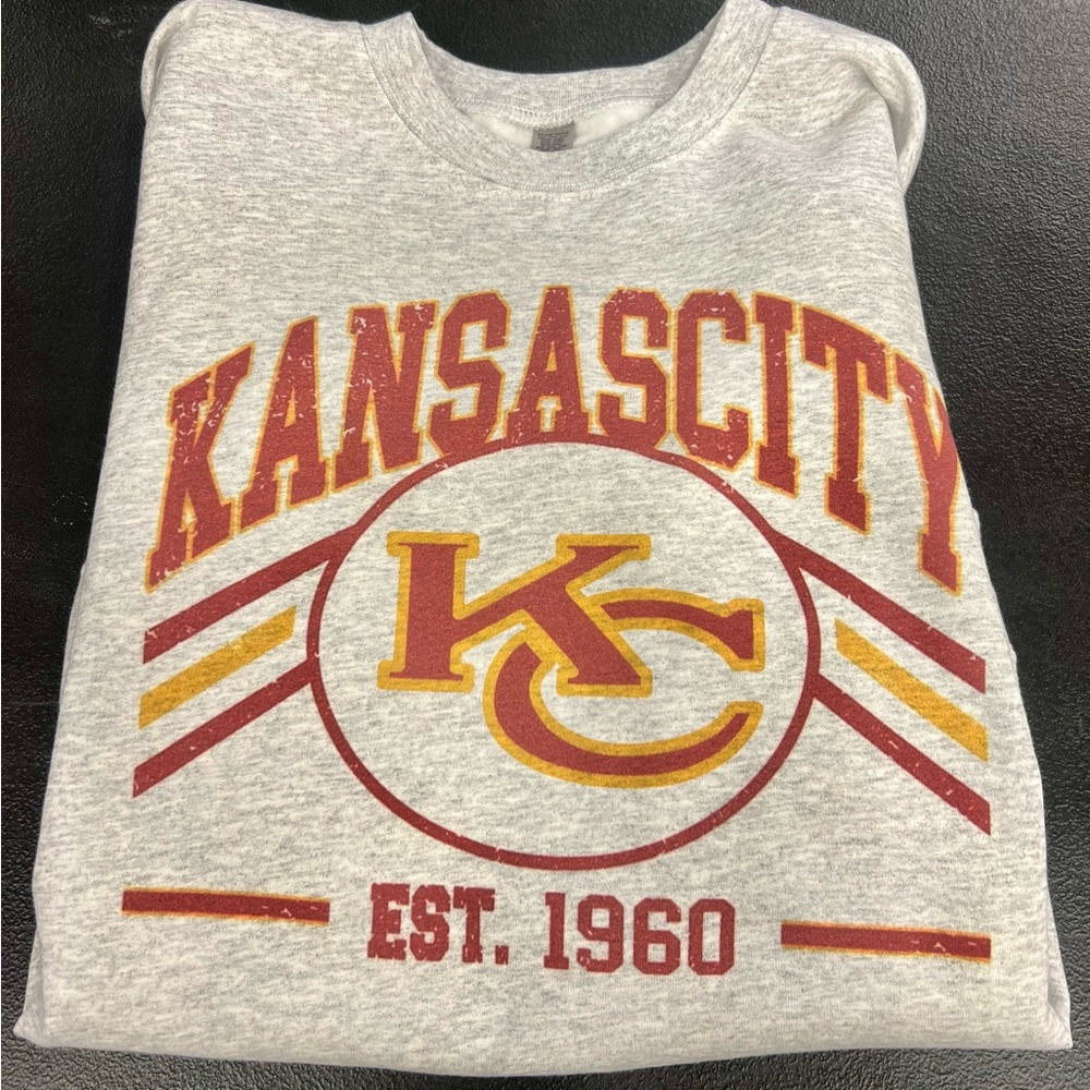 Vintage Style Kansas City Chiefs Crew Sweatshirt ‼️